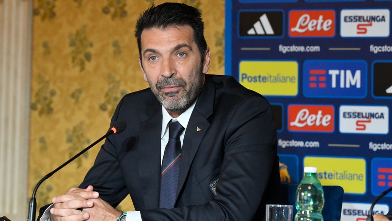 "J’aurais choisi Conte": Buffon pas tendre avec Mancini, de retour au poste de sélectionneur de l’Italie
