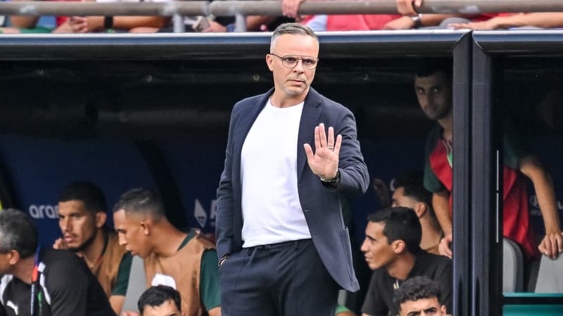 France-Maroc: "Il y a une main", le sélectionneur marocain se plaint (un peu) de l’arbitrage du quart de finale de Coupe du monde