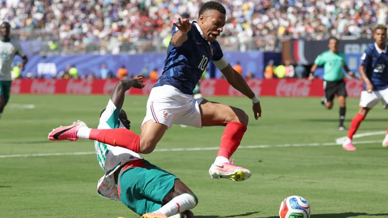 France-Sénégal: un pénalty oublié sur Mbappé? L'intervention litigieuse de Sadio Mané non sanctionnée par l'arbitre