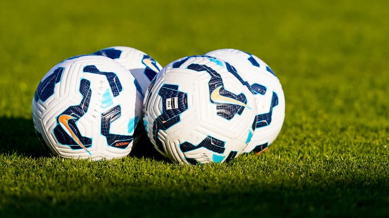 Pérou: au moins un mort et 47 blessés dans un stade de foot à Lima