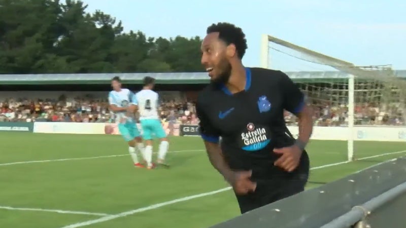 À peine transféré par l'OM, Aubameyang s'offre un joli premier but avec La Corogne