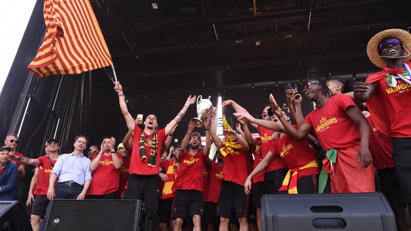 Lens: revivez la parade des Sang et Or après la victoire en Coupe de France