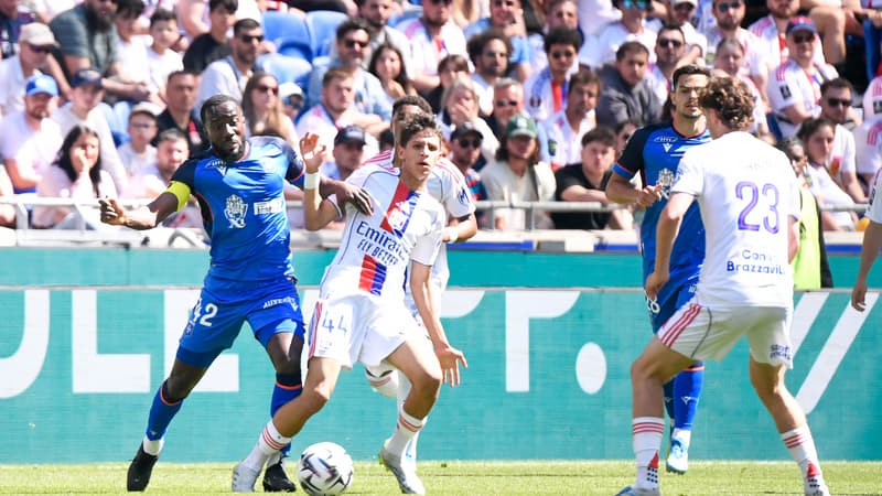Lyon-Auxerre: sur le fil, les Gones enchaînent et gardent provisoirement leur 3e place