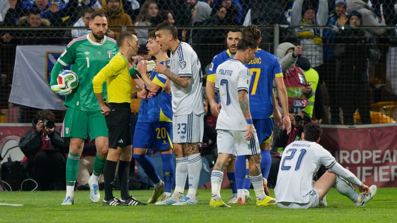 Main sur le but bosnien, carton rouge... Clément Turpin s'attire les foudres de l'Italie après l'élimination de la Squadra Azzurra