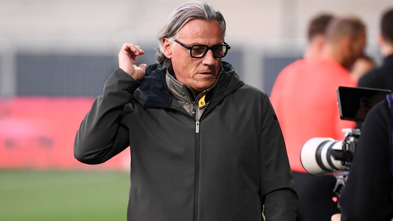 Ligue 2: "Je souffre énormément", Rodez privé de son entraîneur Didier Santini pour une durée indéterminée