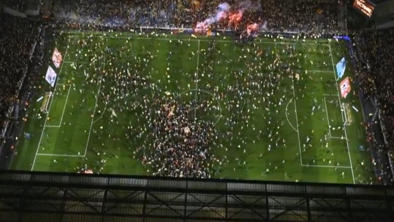 Lens-Toulouse: les images impressionnantes de l'envahissement de terrain à Bollaert après la qualification pour la finale de Coupe de France