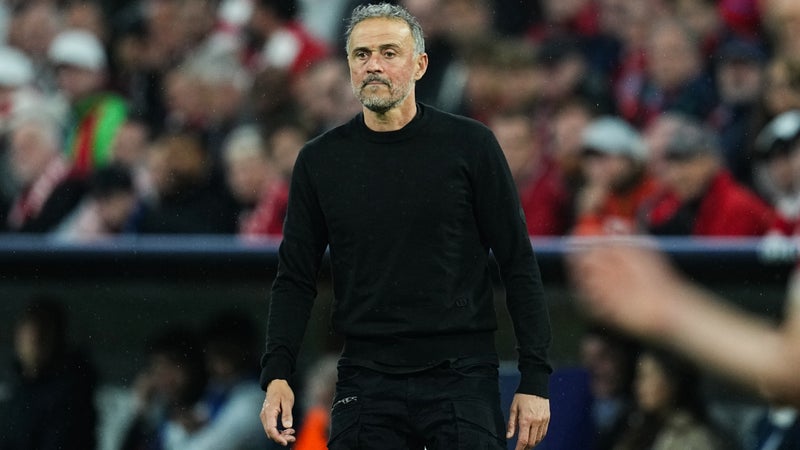 Lens-PSG: "Merci, au revoir", Luis Enrique ignore une question sur l'avenir de Bradley Barcola et Ibrahim Mbaye