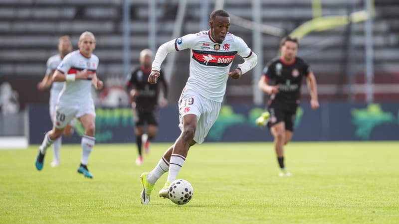 DIRECT. Fleury-Rouen: les Essonniens font un pas de plus vers un barrage pour la Ligue 2, contre le cours du jeu