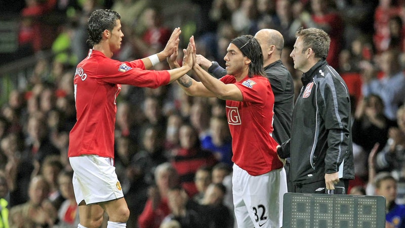 Ronaldo et Messi bientôt dans la même équipe? Le jubilé de Tévez se précise