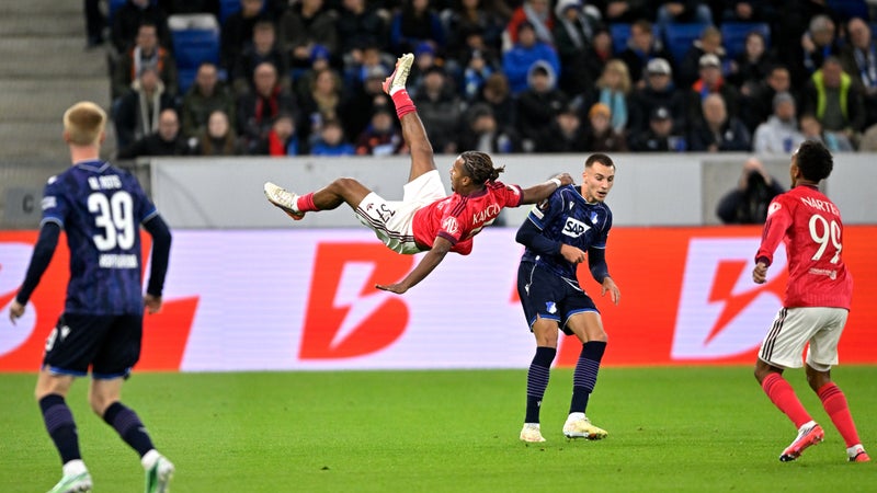 Hoffenheim-OL: grosse frayeur pour Steeve Kango, transporté à l’hôpital après une lourde chute